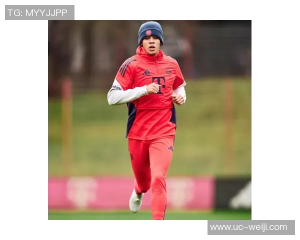 穆西亚拉即将回归拜仁合练今日进行单独训练状态良好